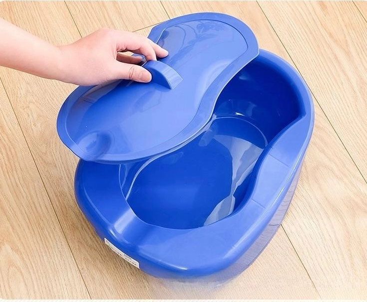 Bedpan with Cover